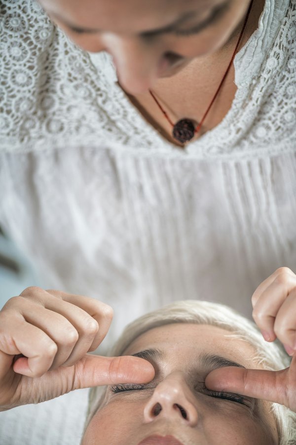 Thérapie par le mouvement des yeux : pour améliorer votre santé psychologique